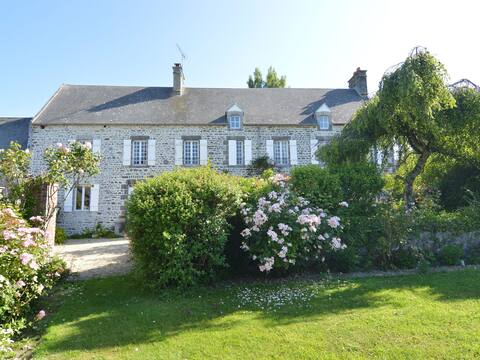 Beautiful Antique Farmhouse in Gorgeous Landscape