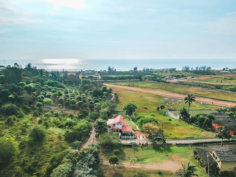 Country House & Beach and Pool