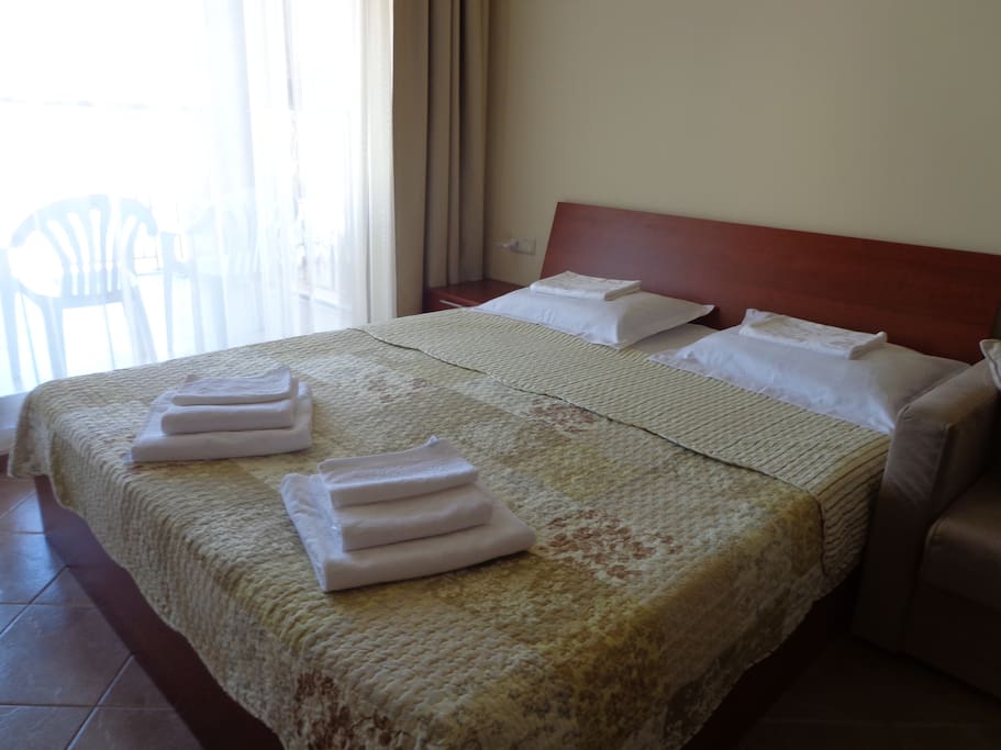 Comfortable double bed