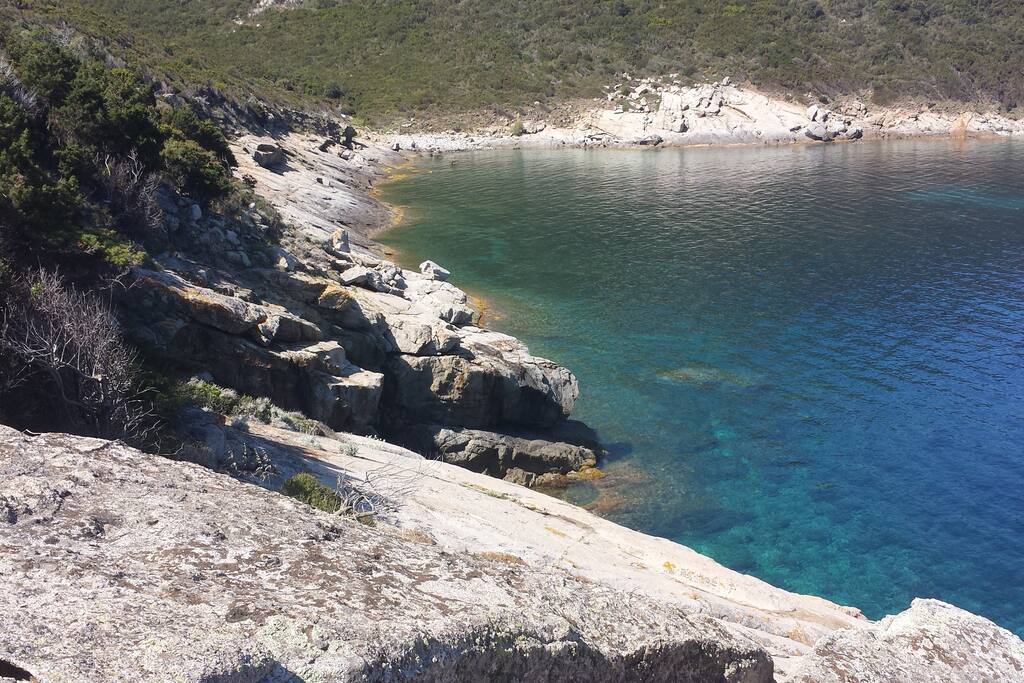Réveil en baie d'Alusi