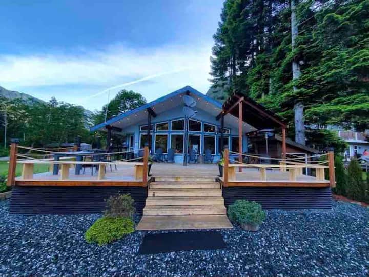 Tahsis Vacation Rentals & Homes British Columbia, Canada Airbnb