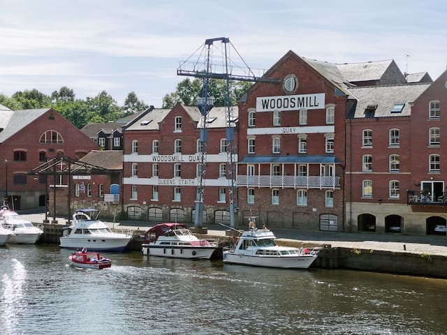 #Very Central York Riverside Apartment#