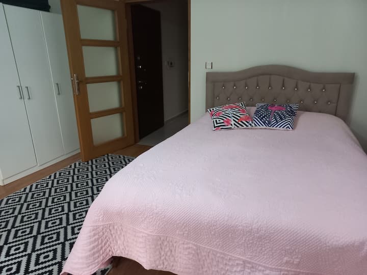 Първа стая,  Двойно легло 