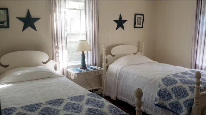 Chambre à deux lits au 1er étage