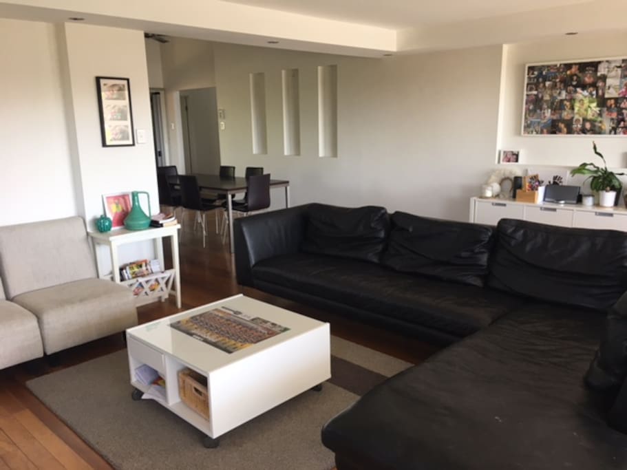 Lounge room