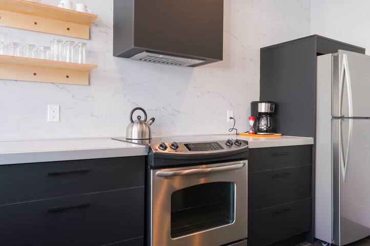 T201 – Lofts du Trésor – Par Les Lofts Vieux-QC gallery image 4