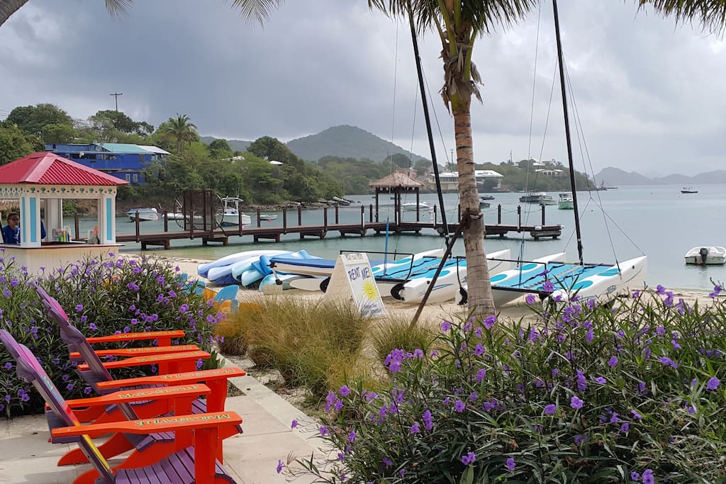 Swingers clubs st thomas usvi Girls who want sex in victorville ca.