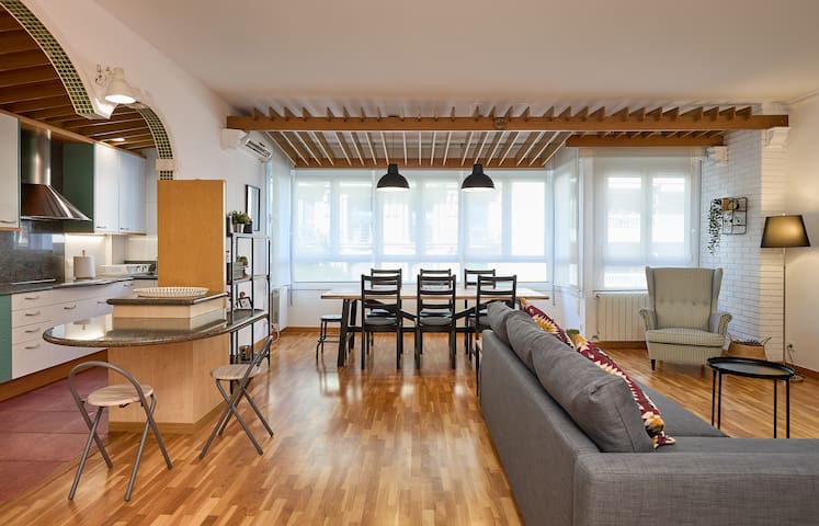 AptLink managed Airbnb listing 1