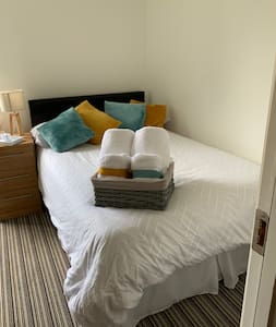 Cozy Double private room | 10 min from Cork City.