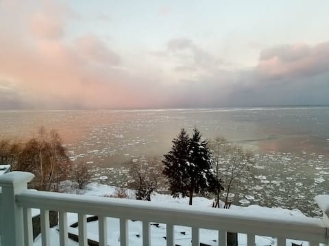 True North Lakeside Retreat Winter specials!