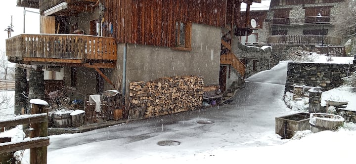 Appartement Dans Un Village Atypique De Montagne - Arc 2000