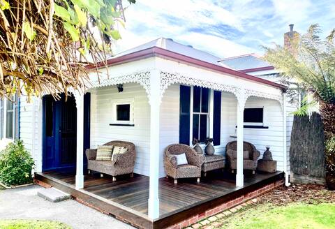 Scott Street Cottage