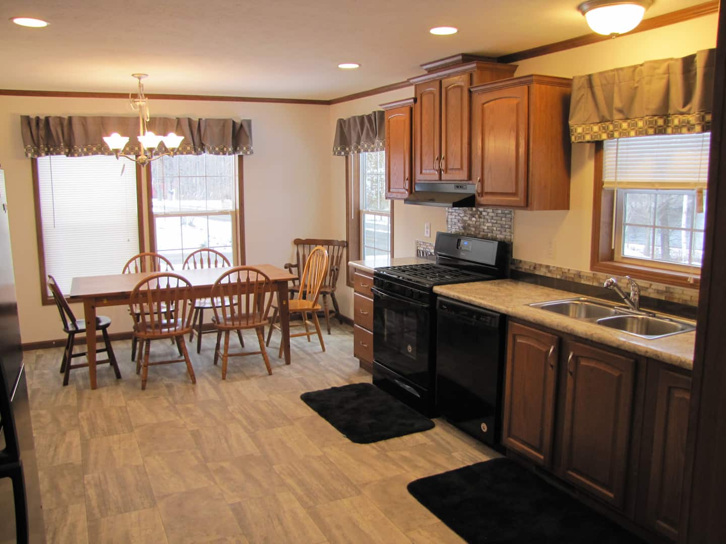 2 Fortier Road photo 3