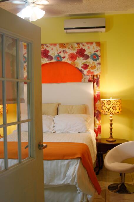 Great bright decor.