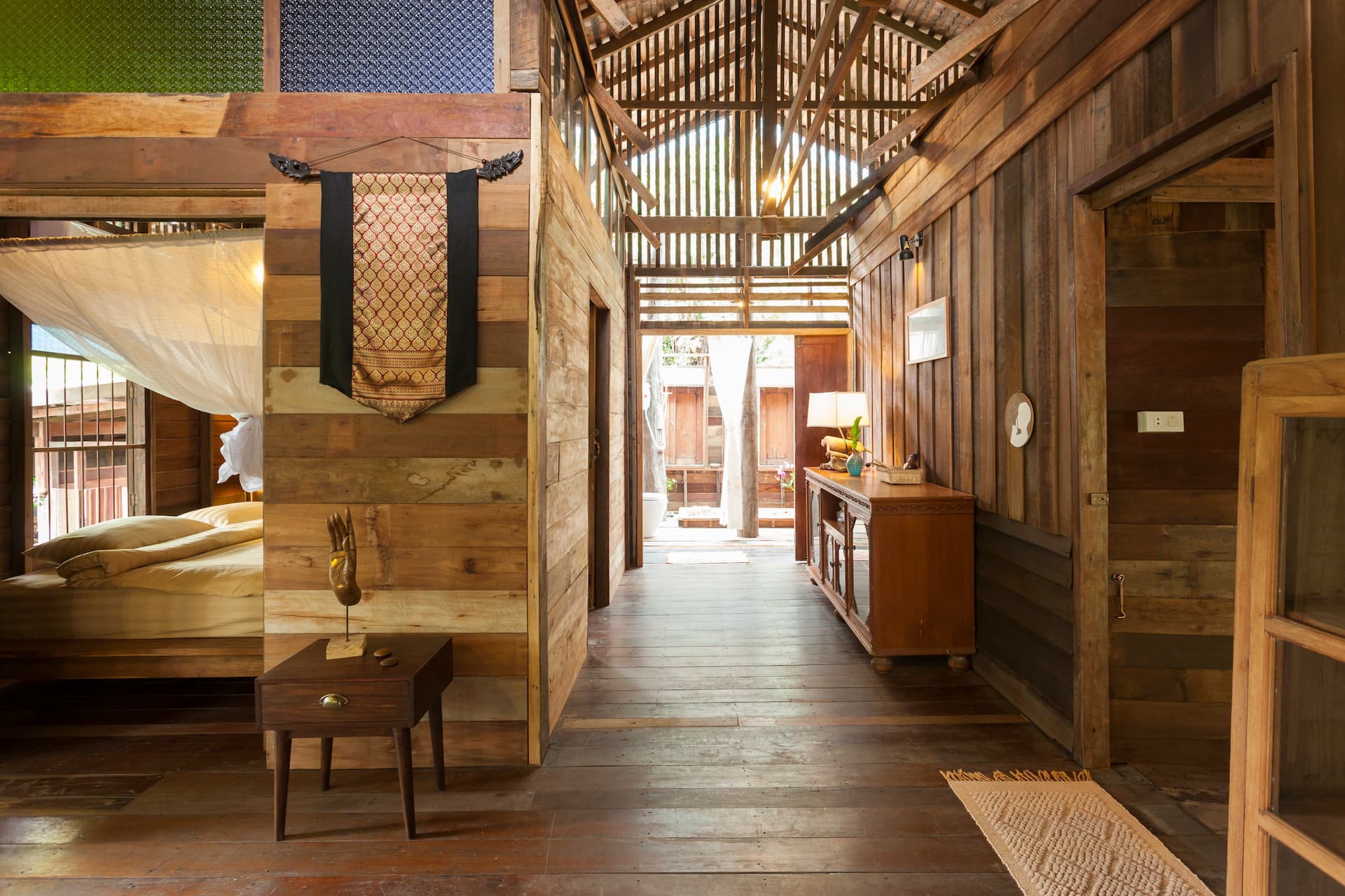 Baan Sri Dha - Luxury 3Bed in Town