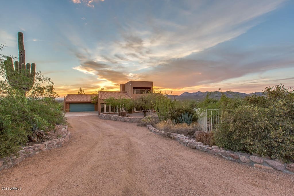 Majestic Desert Home