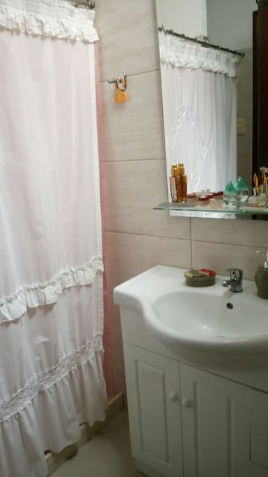Baño compartido.