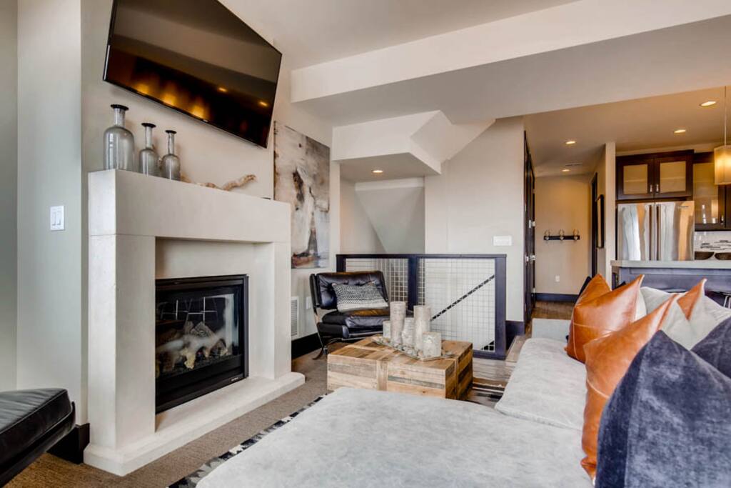 The Residences at Blackstone #3828 Living Area