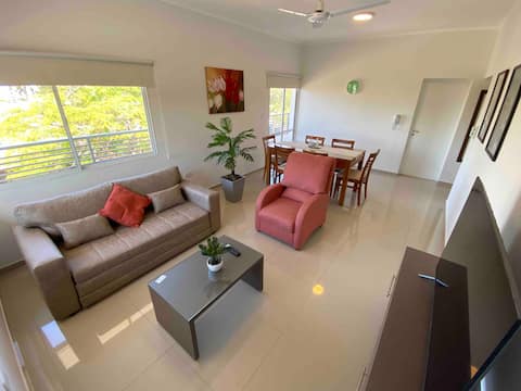 Successful Airbnb property: Warm and Spacious 2D Central Apartment in Departamento Formosa