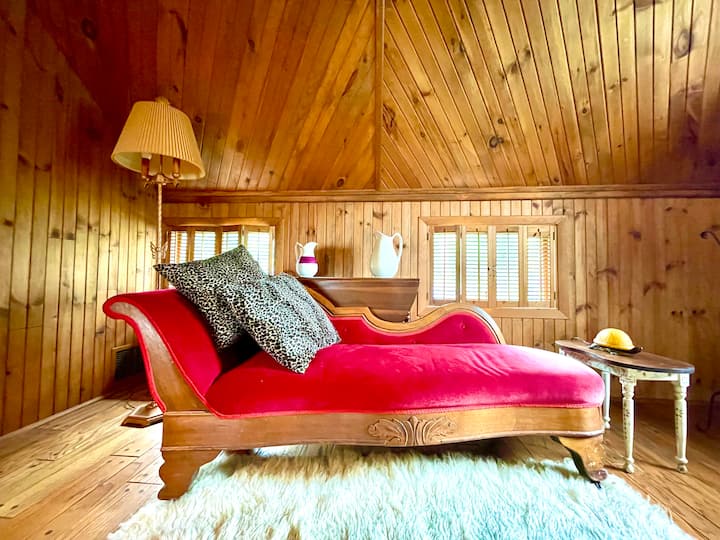 غرفة النوم الرئيسية