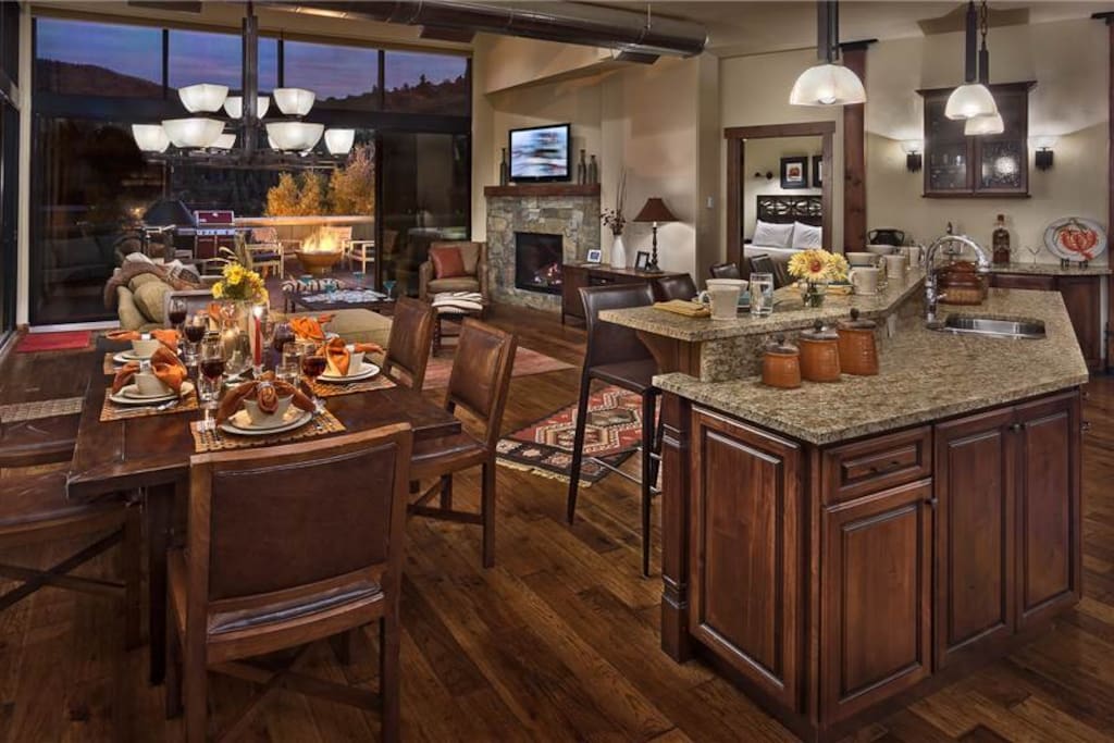 Open Dining & Living Room, perfect for entertaining