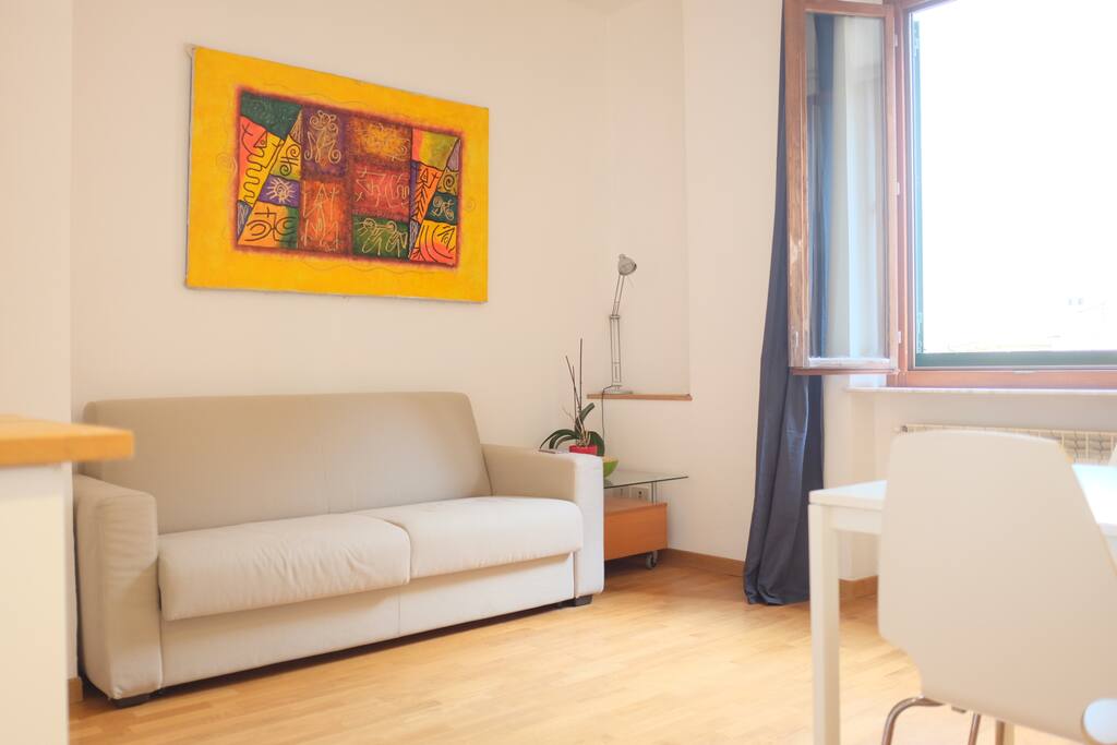 living with sofà bed and Kitchenette