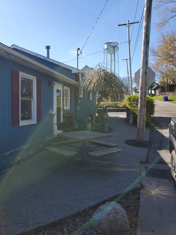 Olcott Vacation Rentals Cottages and More Airbnb