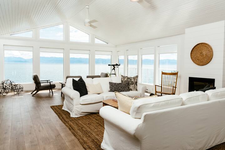 Luxury Oceanfront House – The Cove at Otter Point gallery image 4