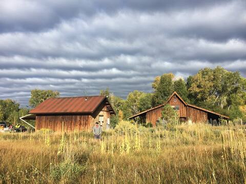 Oso Verde Swiss Ranch House and Studio