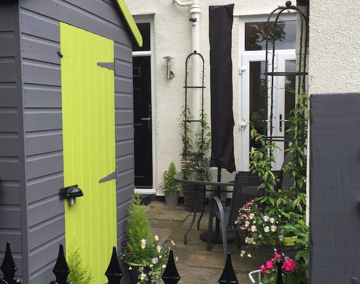 Black Gate House Fab home central Macclesfield Houses for Rent in