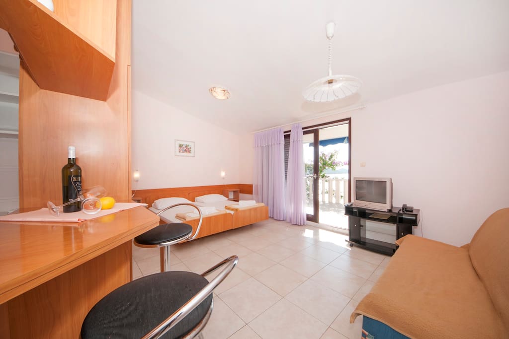 Studio Apartment eM Ka