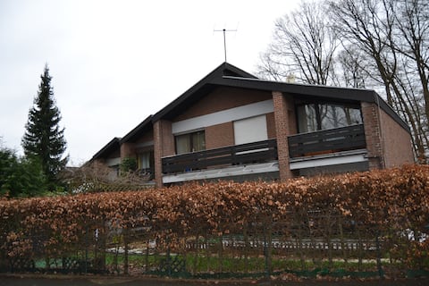 Cologne Fair 5 *  cozy house (H1)