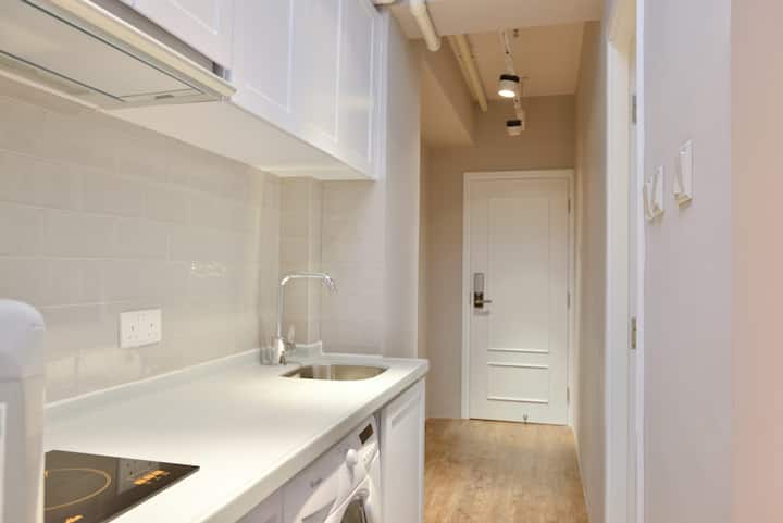 Wing Lok 78 Luxury 1 Bedroom *2b - Hongkong
