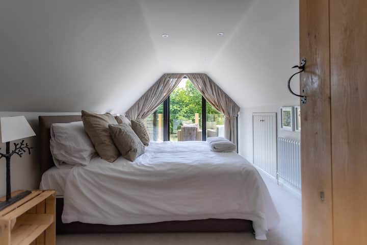 Stunning master with access to balcony