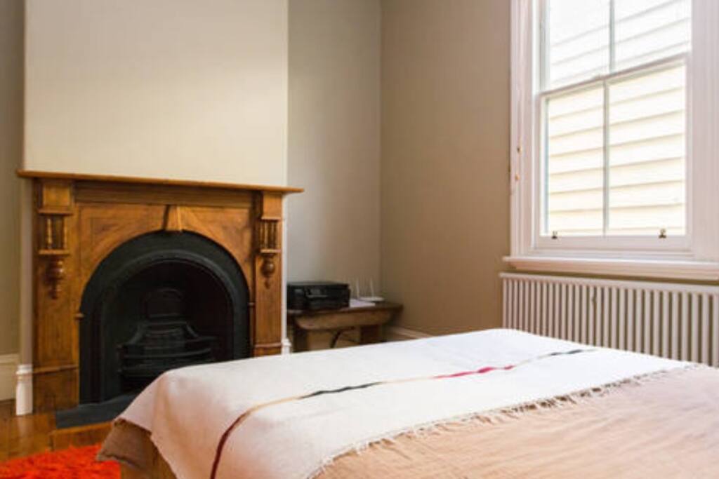 Guest Bedroom Photo 3