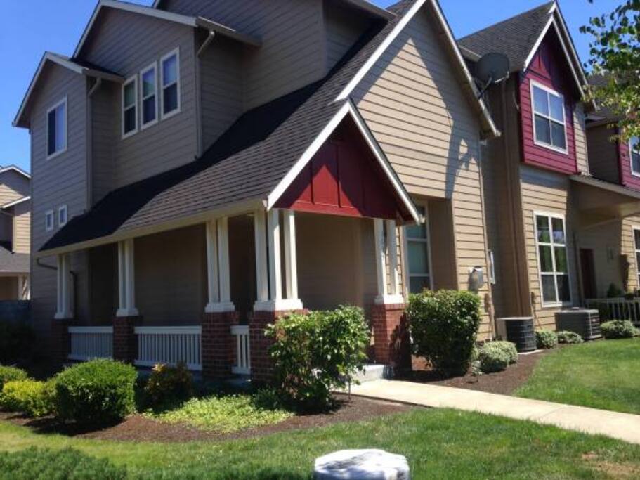 Lovely, comfortable Townhouse for the perfect Corvallis Visit