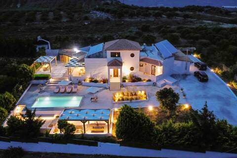 Óm Luxury Retreat