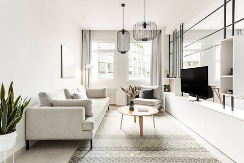 Contemporary Minimalist Studio Loft