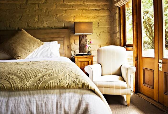 Exclusive Use – Tussie Mussie Vineyard Retreat gallery image 5