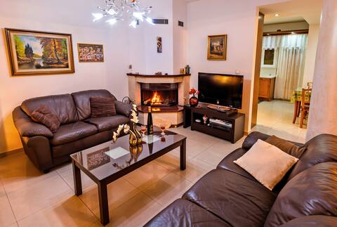 Art Antique Deluxe Villa