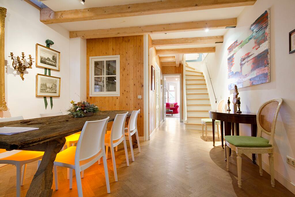 Entrance/dining table