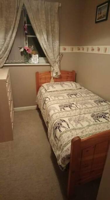 Small Single bedroom