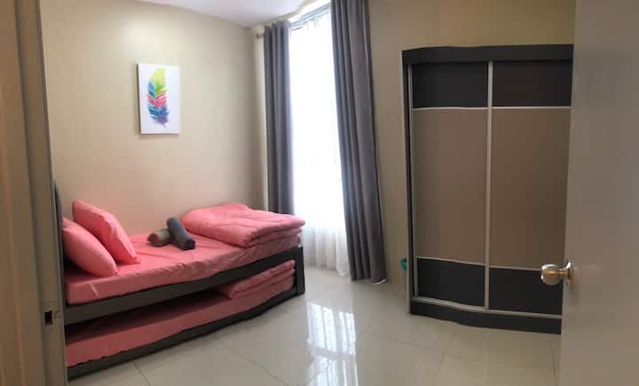 Izba – 3 (klimatizácia a ventilátor) ▶️ manželská posteľ