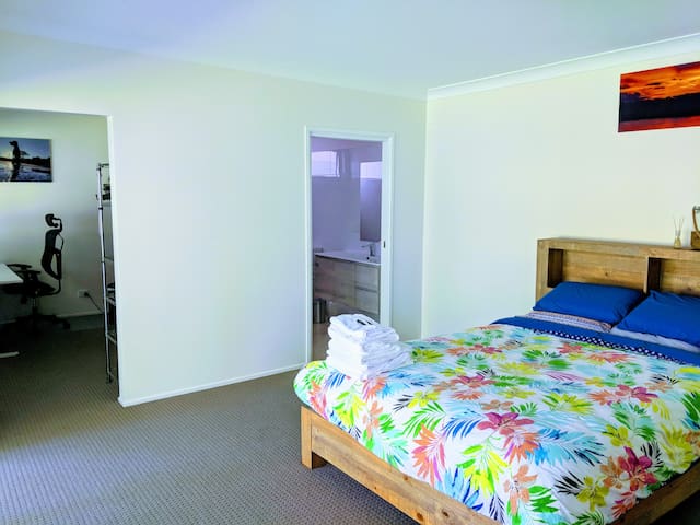 Emerald Beach House Getaway gallery image 3