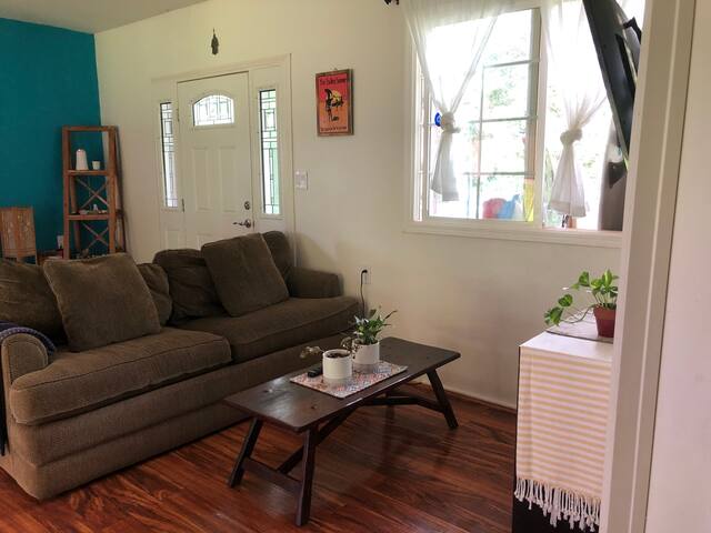 North shore Oahu peaceful home