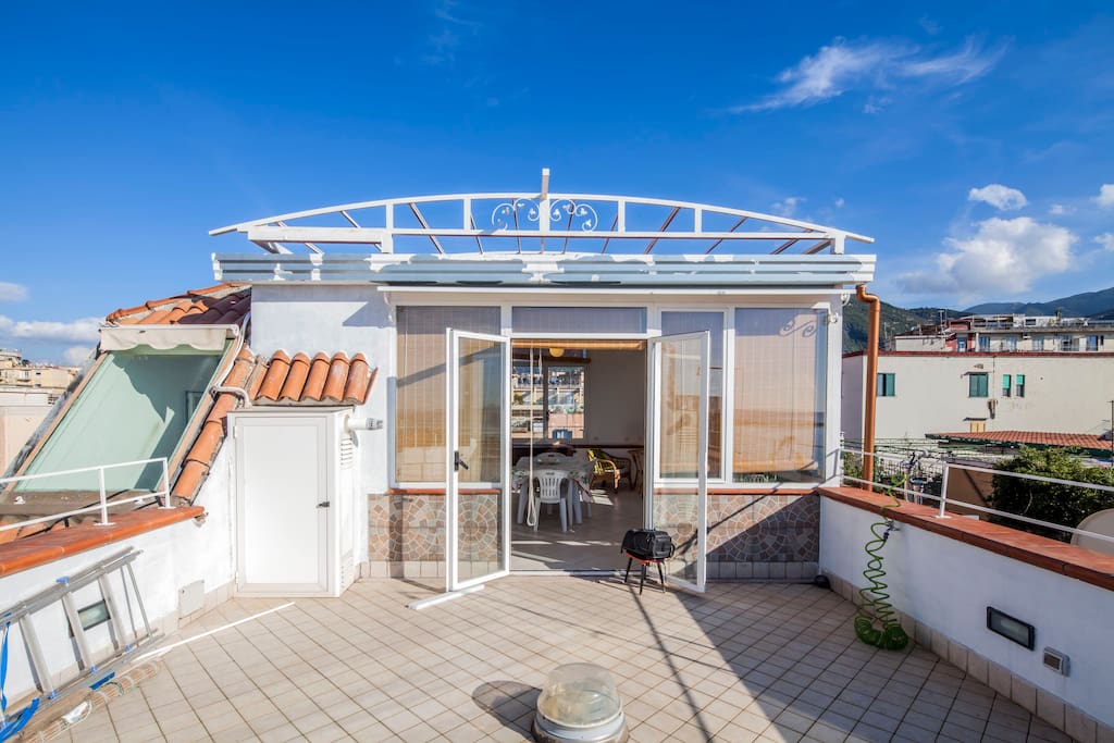 La cucina verandata sulla terrazza