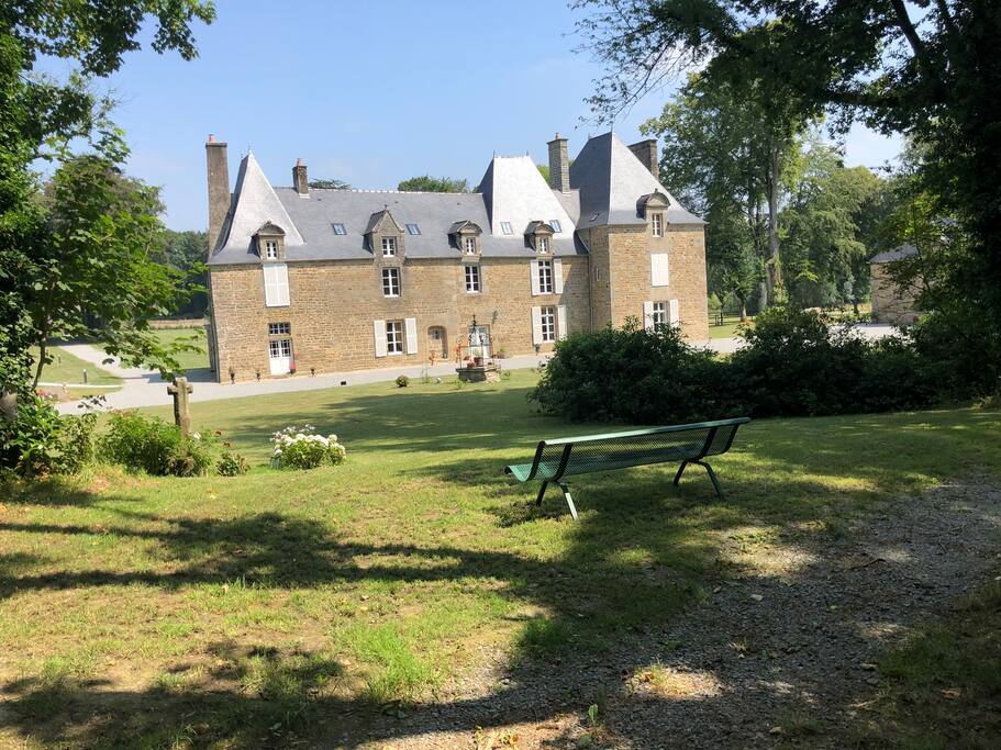 La façade du château