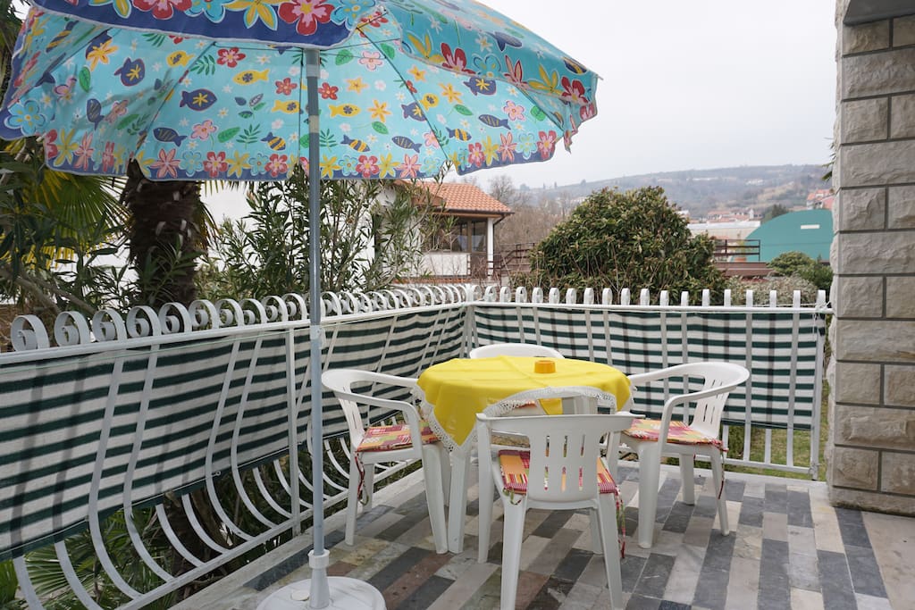 Balcony with sitting area