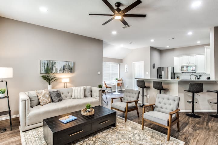 Central Frisco Home-Renovated-WiFi/Office