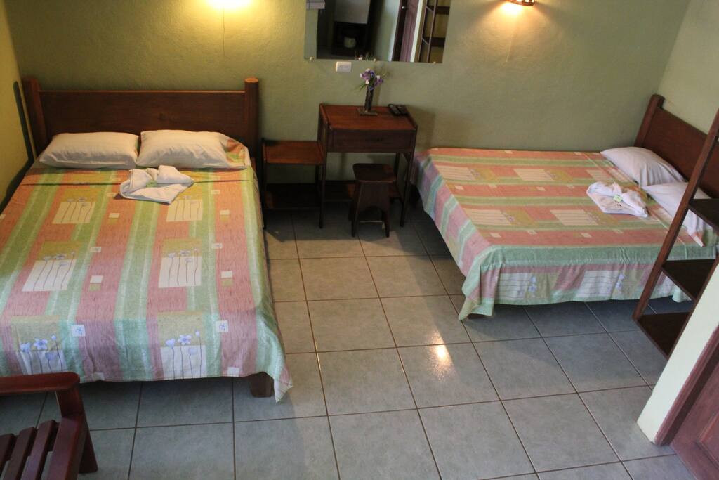 Habitaciones con dos camas Matrimonial.